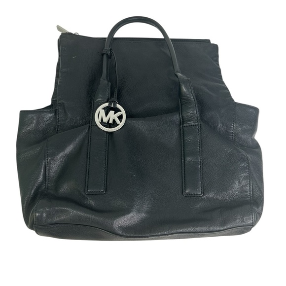 Michael Kors TIPPI Black Pebble Leather Shoulder Bag Dual Folding Zip Pockets - Picture 4 of 14